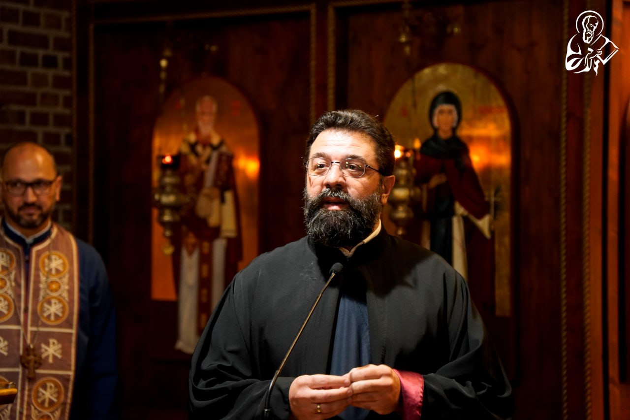 Priester Mladen Janjić während des Patronatsfestes der serbisch-orthodoxen Gemeinde in Köln-Porz. Foto: UOJ